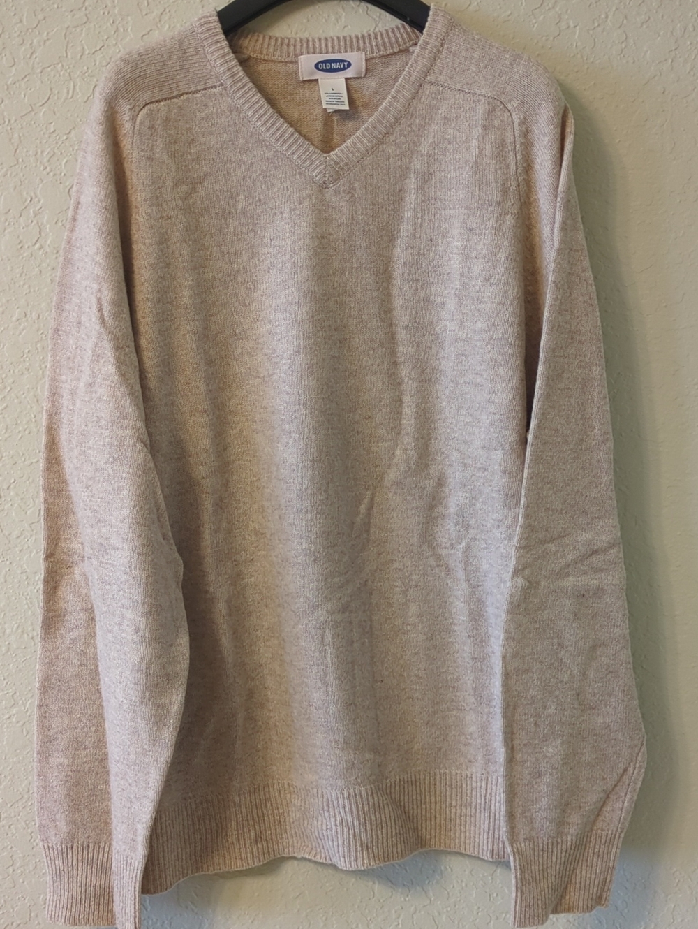 Old Navy Men's V-Neck Sweater in Light Beige